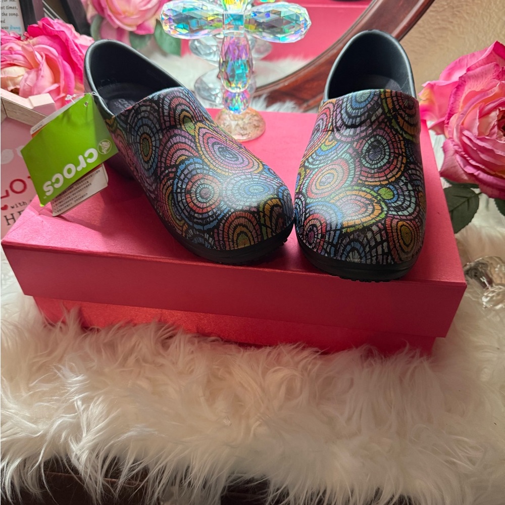 CROCS NWT Nerio Pro Graphic Multi-Color  Size 8 $4.00 Off + Discounted Shipping - Picture 5 of 17
